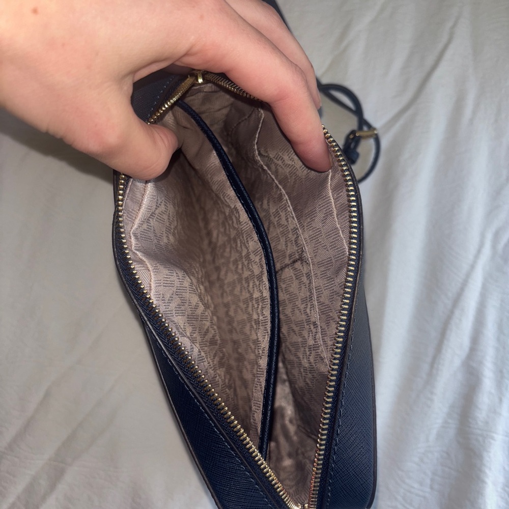 Michael Kors Dark Blue Crossbody Bag with Gold Chain - Picture 6 of 9